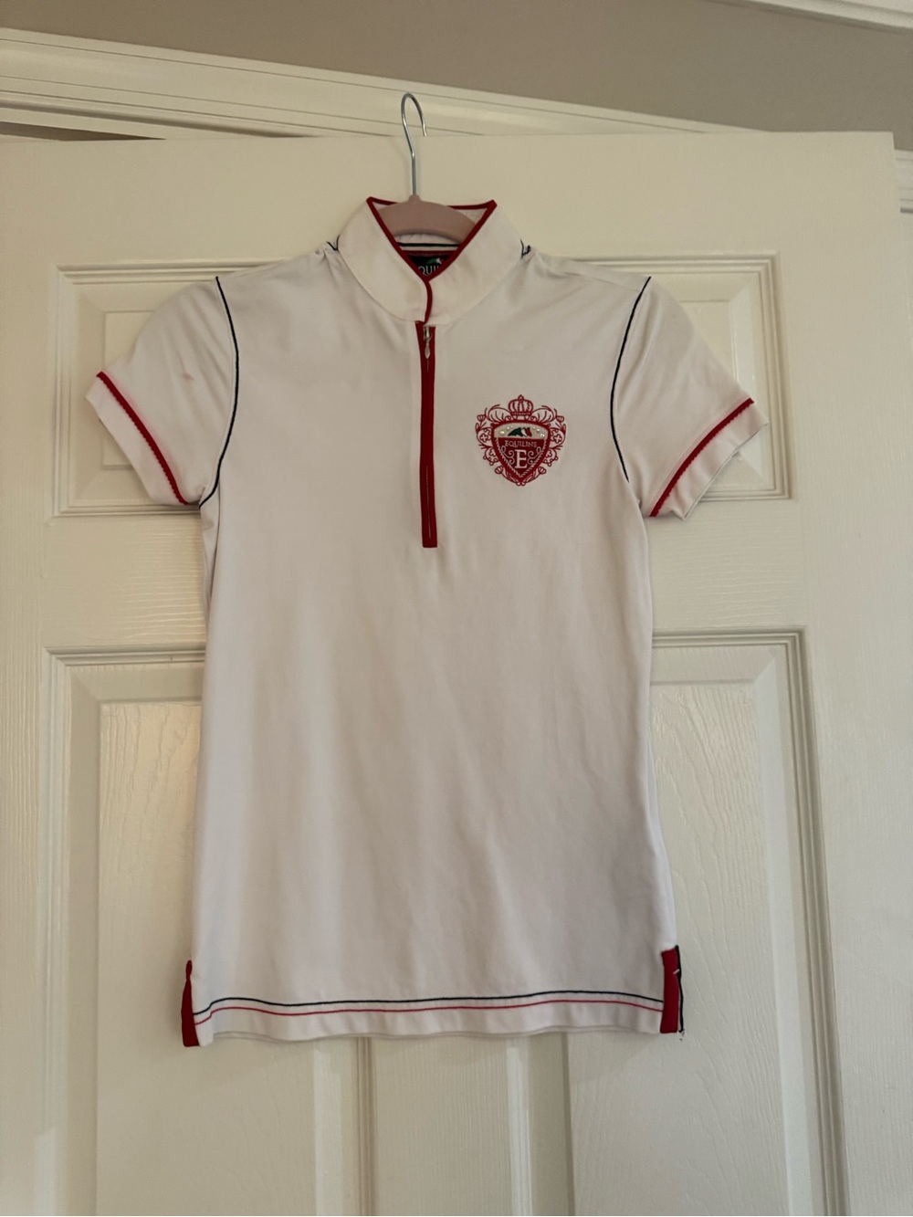 EQUILINE Short-Sleeve Show Shirt with Red Trim and Crest
